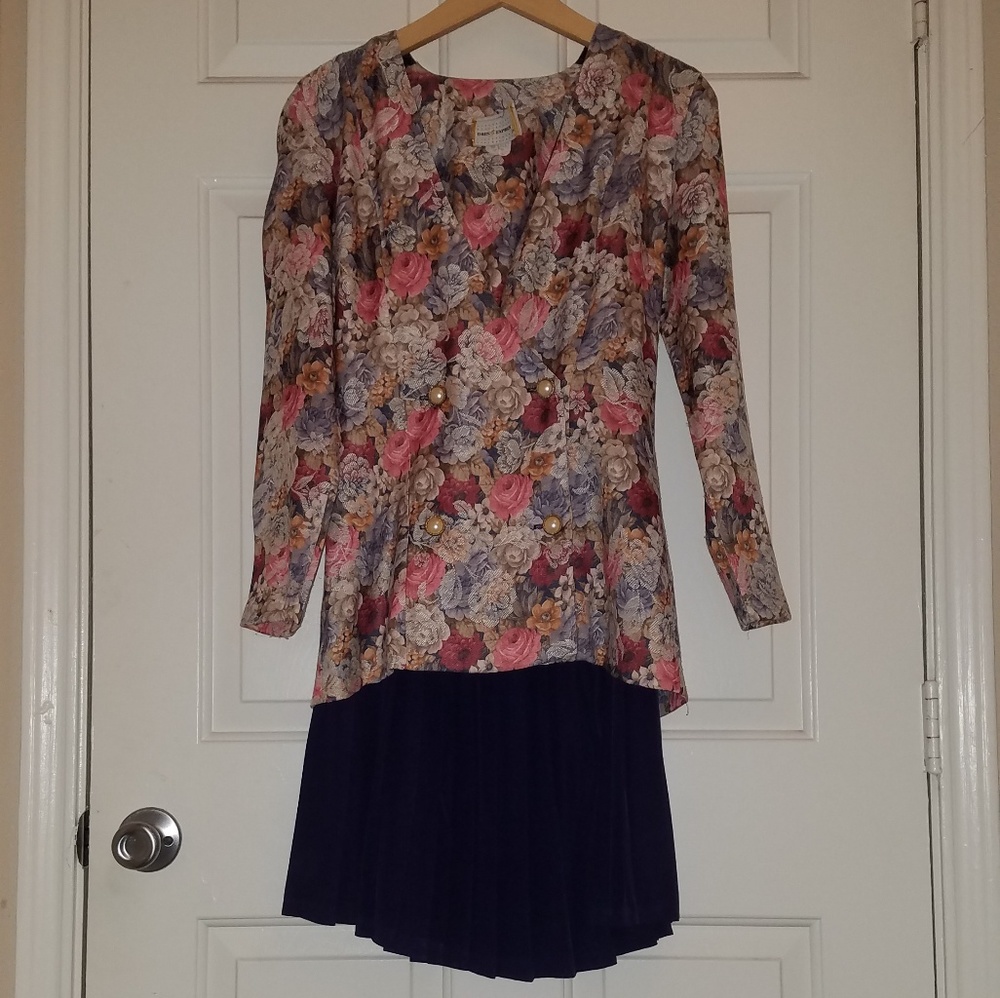 Vintage women's floral blazer with school skirt